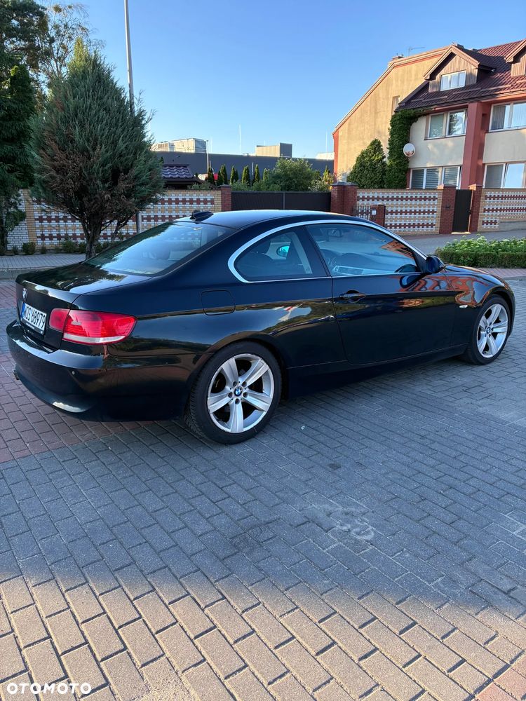 BMW Seria 3 325i - 8