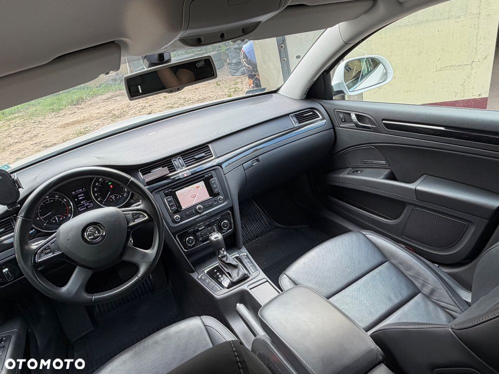 Skoda Superb 2.0 TSI L&K DSG - 24