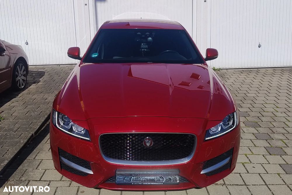 Jaguar XF 30d RWD R-Sport - 3
