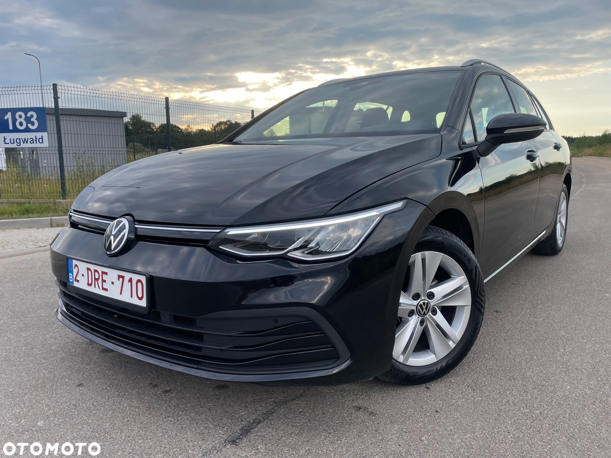 Volkswagen Golf Variant 1.0 TSI OPF Life - 4