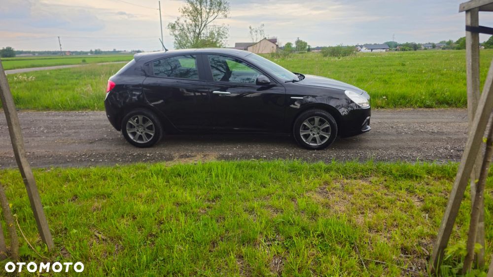 Alfa Romeo Giulietta - 10