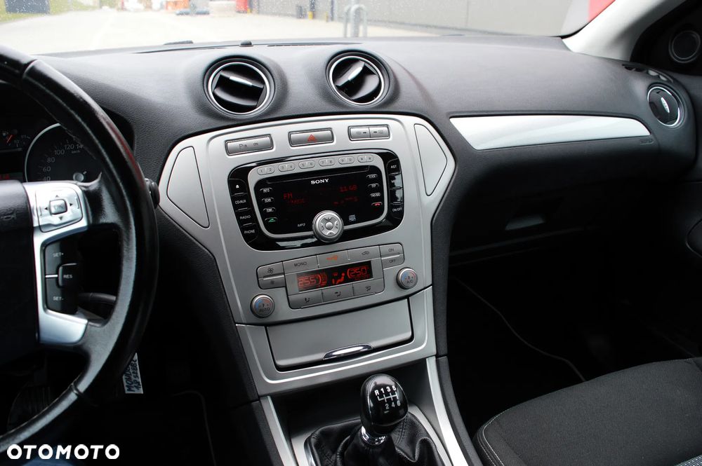 Ford Mondeo 1.8 TDCi Gold X - 13