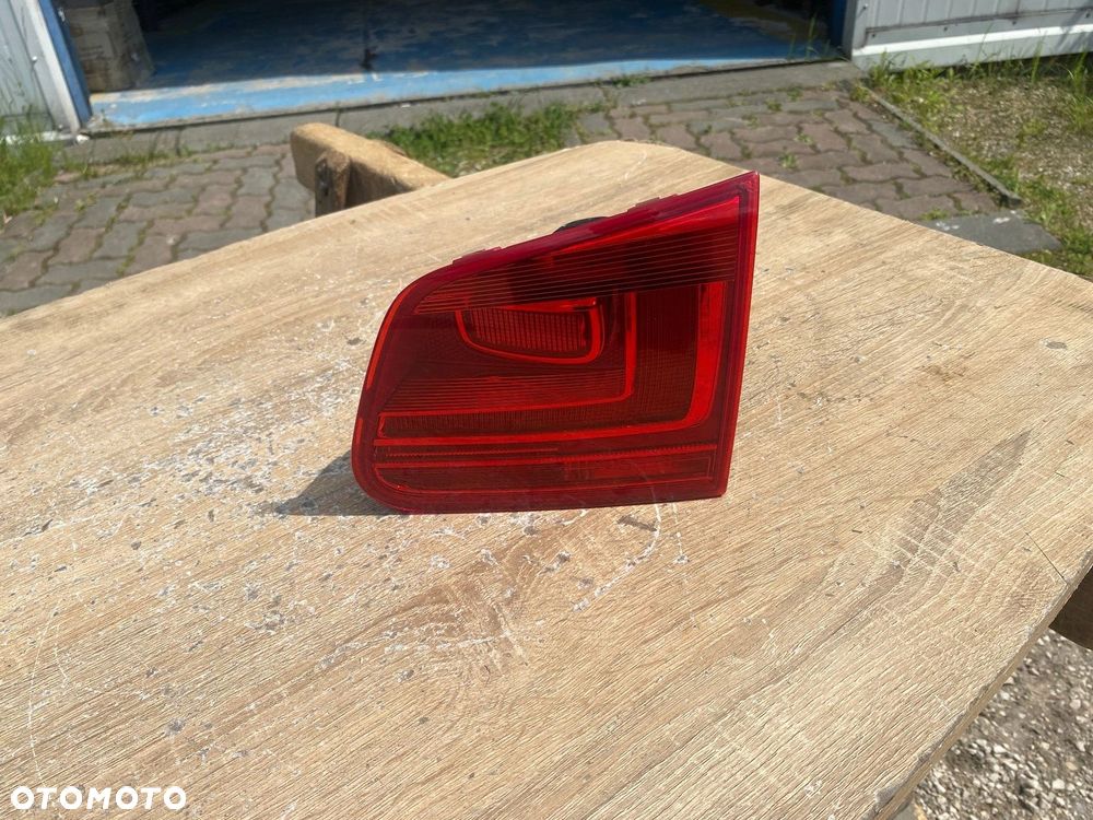 LAMPA TYŁ TYLNA PRAWA TIGUAN 5N0 LIFT NA KLAPĘ 5N0945094G - 1