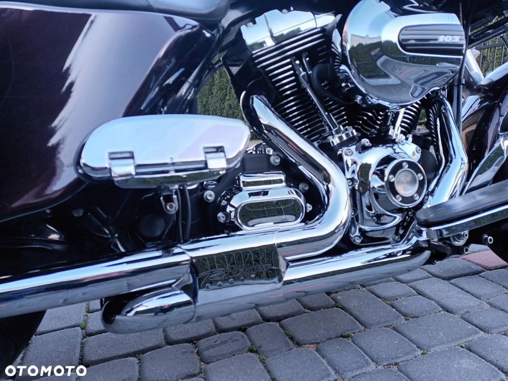 Harley-Davidson Touring Street Glide - 4