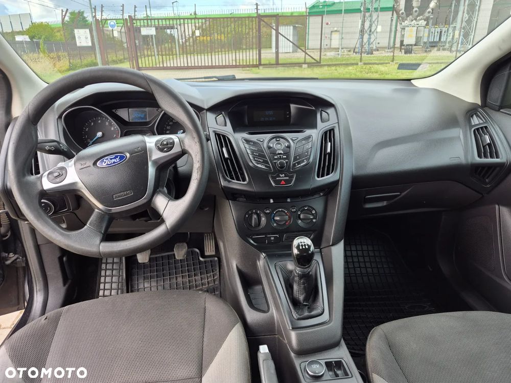 Ford Focus 1.6 Trend - 15