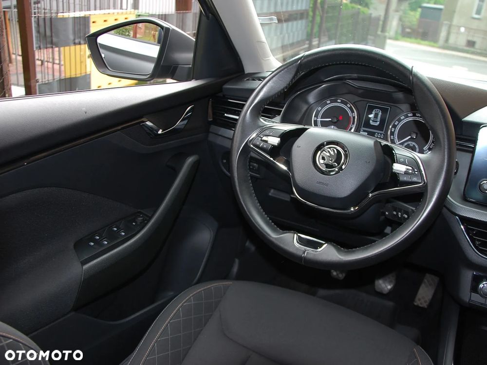 Skoda Kamiq 1.5 TSI Ambition - 33