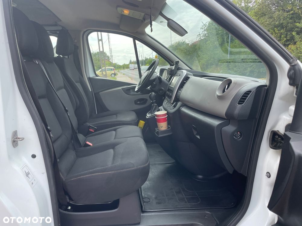 Renault Trafic - 10