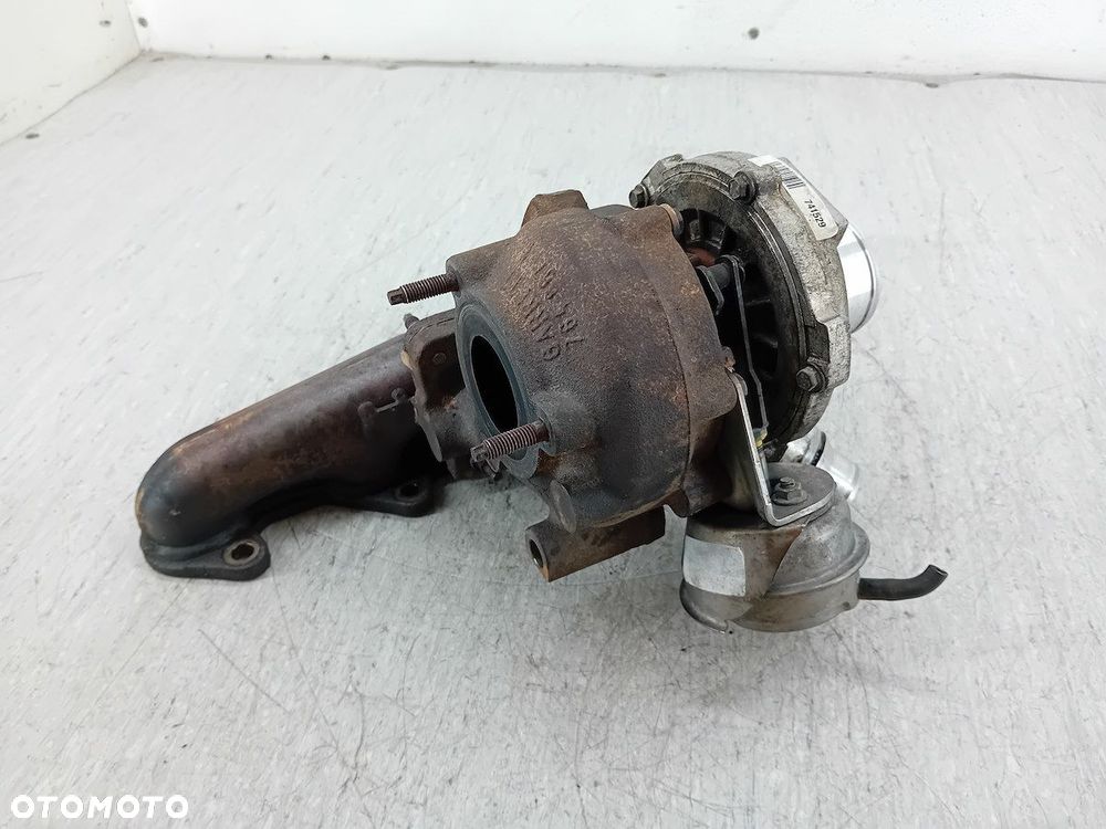 TURBINA Z KOLEKTOREM RENAULT LAGUNA III H8200347344  GTA1749V 2.0 DCI - 3