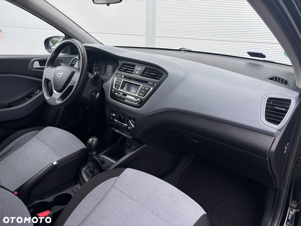 Hyundai i20 blue 1.2 Classic - 33