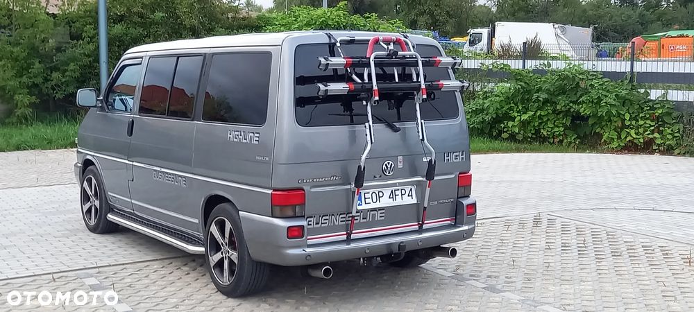 Volkswagen Caravelle - 8