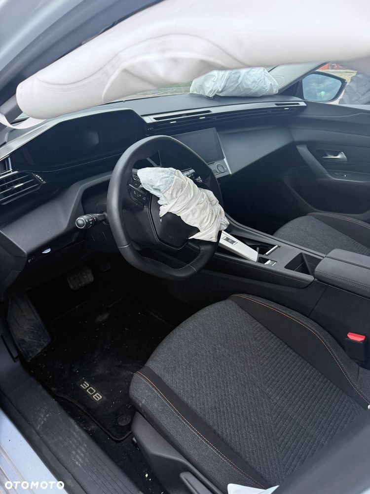 Peugeot 308 - 9