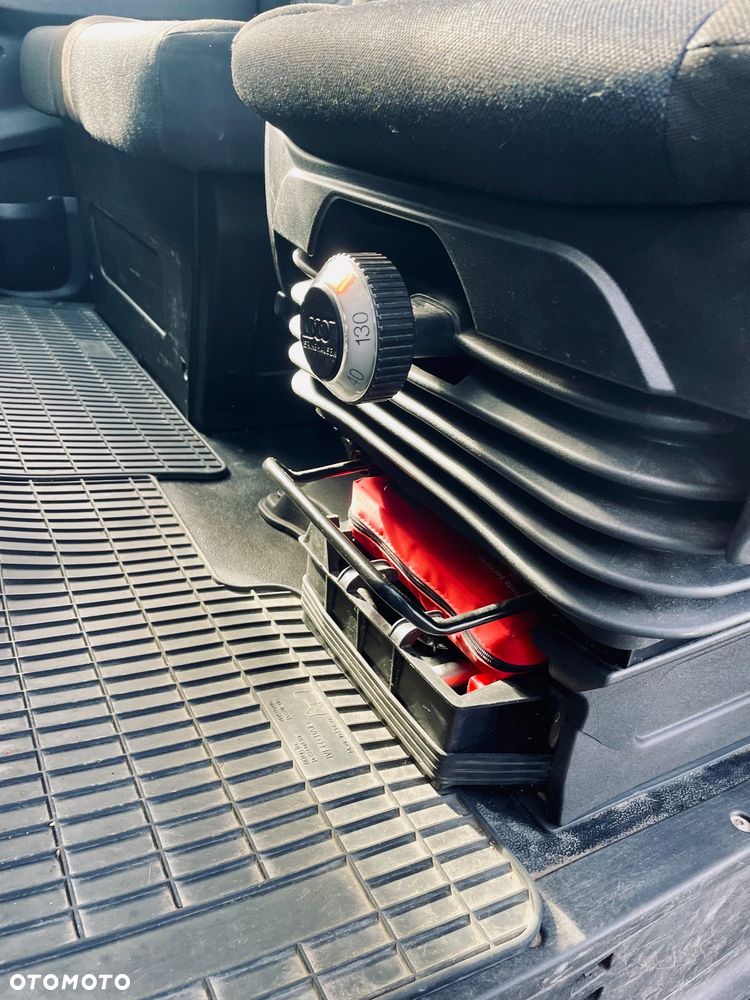 Iveco DAILY 35S14 L2H2 - 13