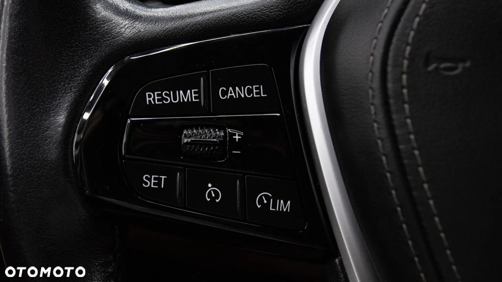BMW Seria 5 530e PHEV - 20