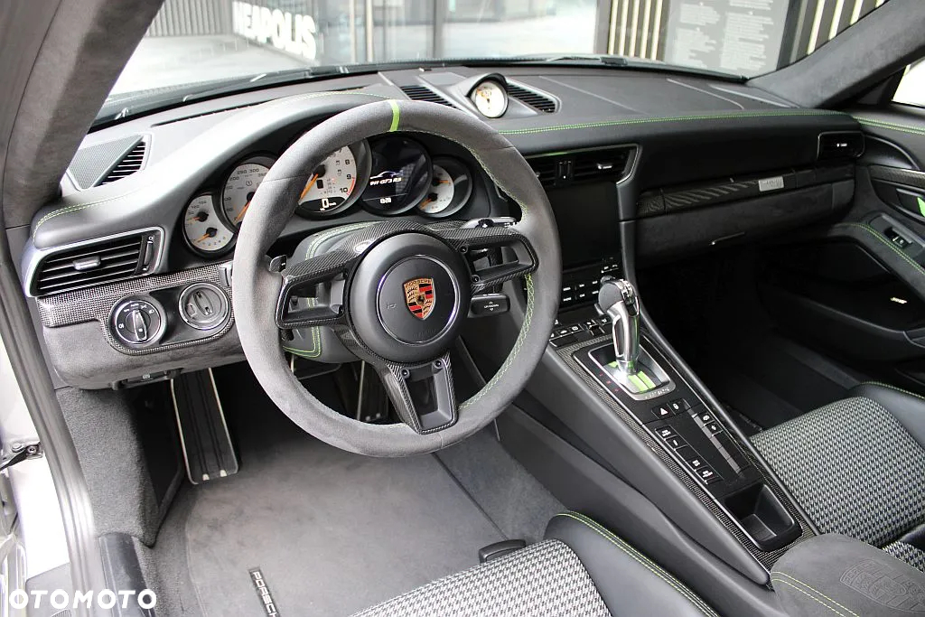 Porsche 911 GT3 RS - 18
