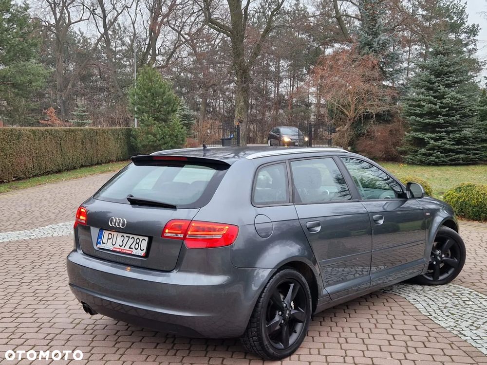 Audi A3 Sportback 1.4 TFSI S line Sportpaket - 3
