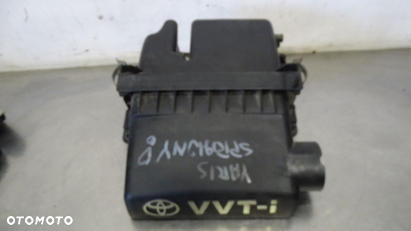 OBUDOWA FILTRA POWIETRZA TOYOTA YARIS II 1.3 17700-0J01
