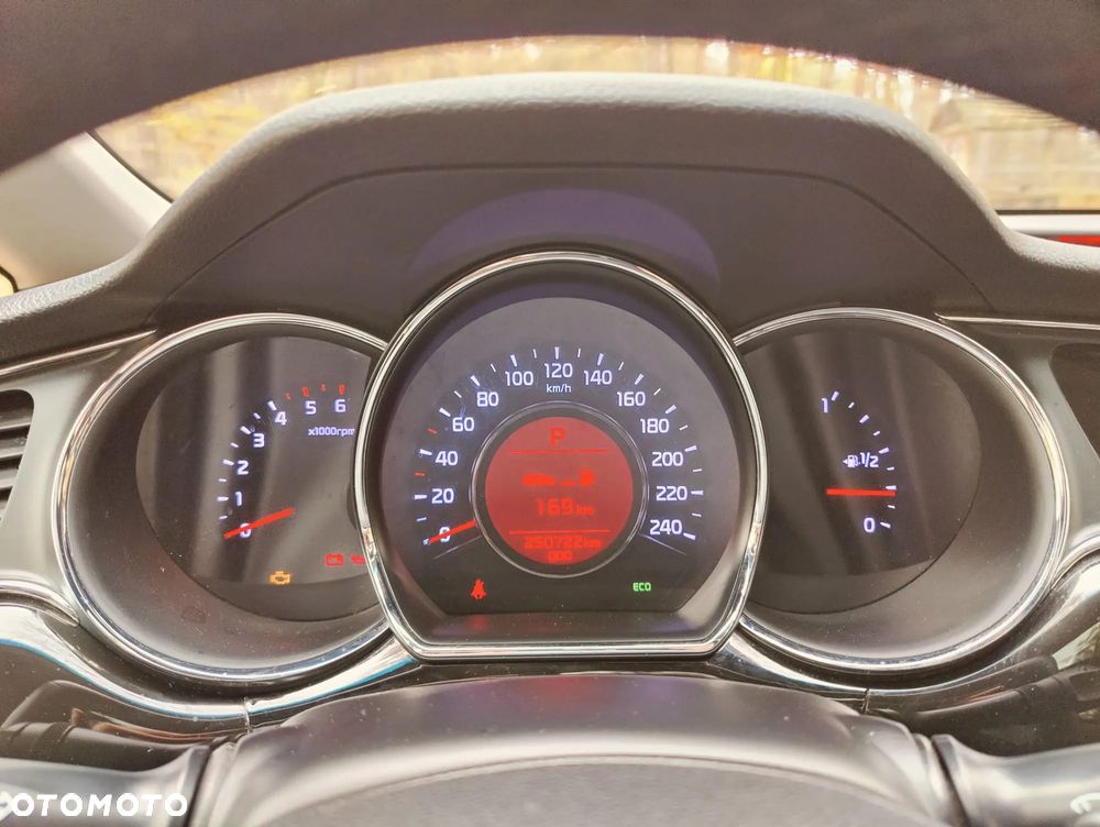 Kia Ceed Cee'd 1.6 CRDi L Business Line DCT - 11