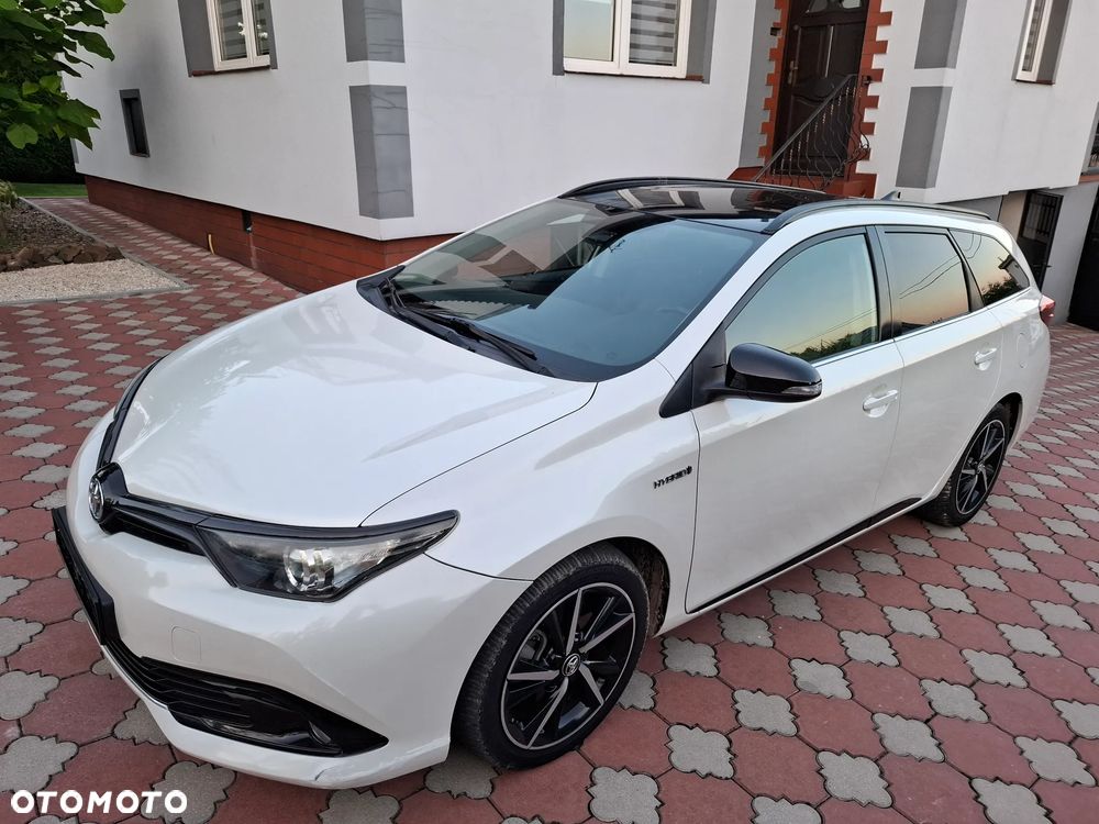 Toyota Auris - 2