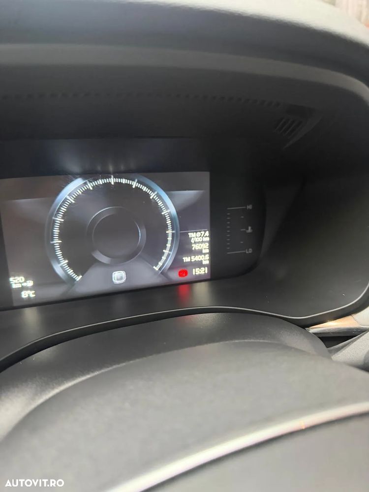 Volvo XC 60 D4 AWD Momentum - 5