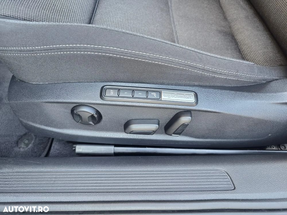 Volkswagen Passat - 8