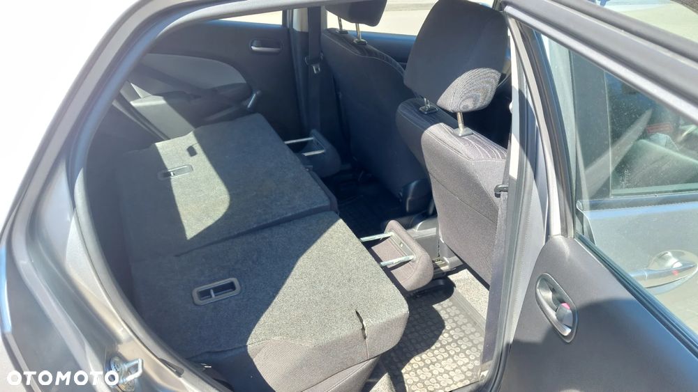 Mazda 2 1.4 DE Core + - 23