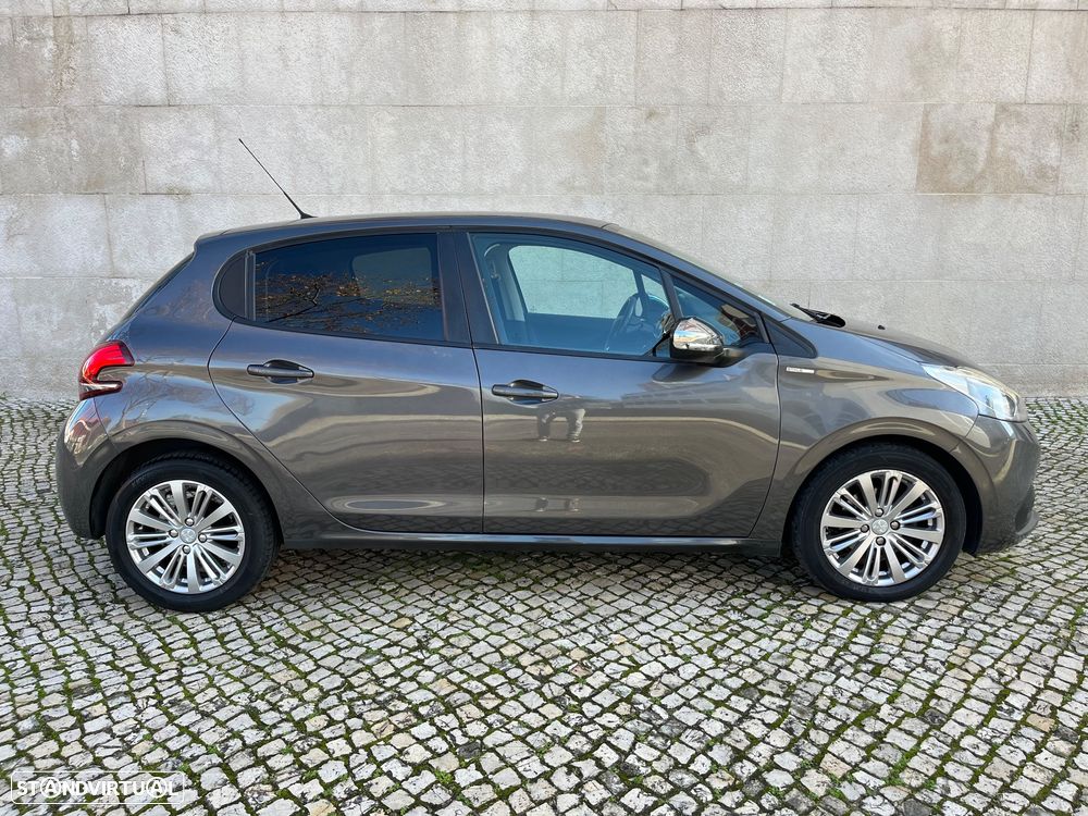 Peugeot 208 1.6 BlueHDi Style - 15