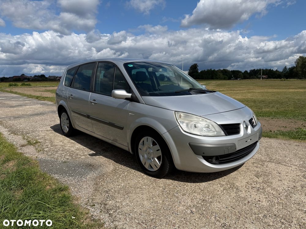 Renault Grand Scenic Gr 1.9 dCi Infinity - 4