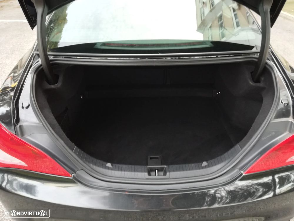 Mercedes-Benz CLA 180 CDI Urban - 13