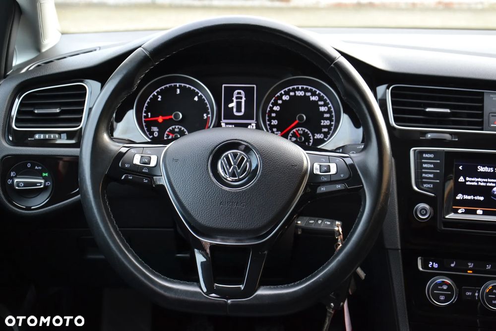 Volkswagen Golf Variant 2.0 TDI 4Motion BlueMotion Technology Highline - 21