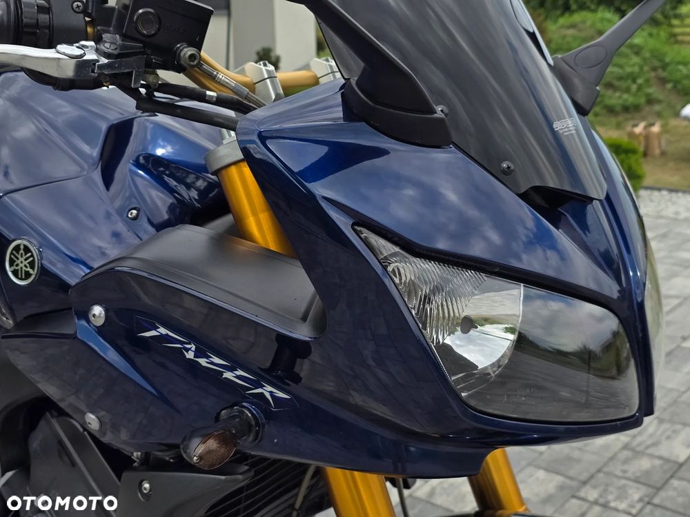 Yamaha FZ - 19