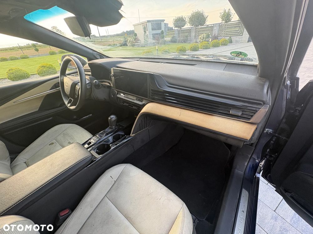 Toyota Camry 2.5 Hybrid Executive CVT - 29