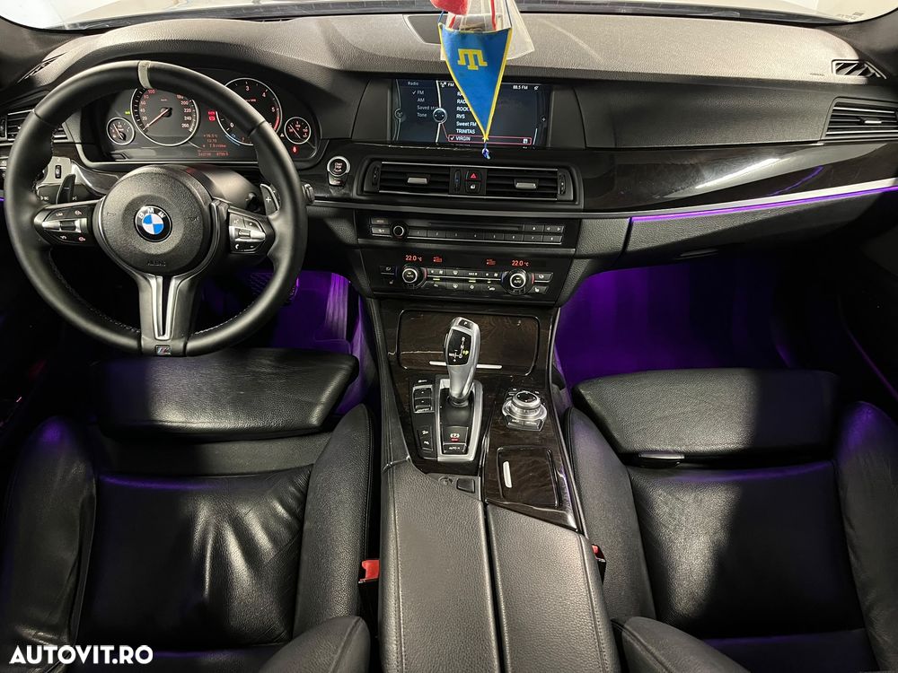 BMW Seria 5 530d xDrive AT - 13