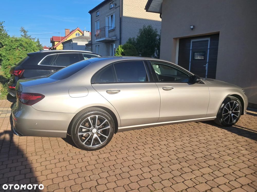 Mercedes-Benz Klasa E 220 d 9G-TRONIC - 6