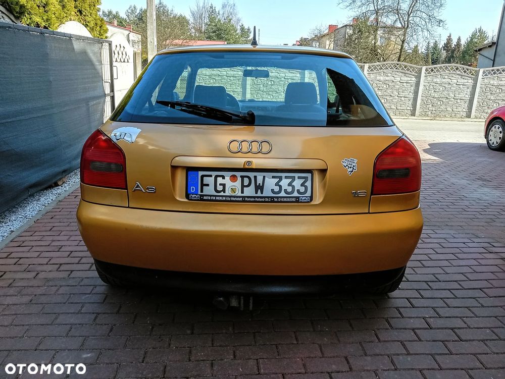 Audi A3 3-drzwiowe 1.6 Ambiente - 12