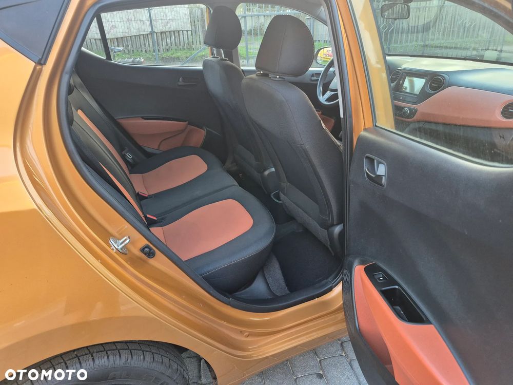 Hyundai i10 - 10