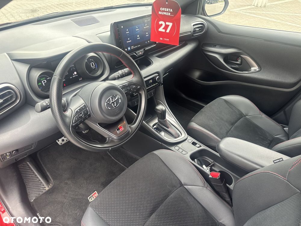 Toyota Yaris - 10