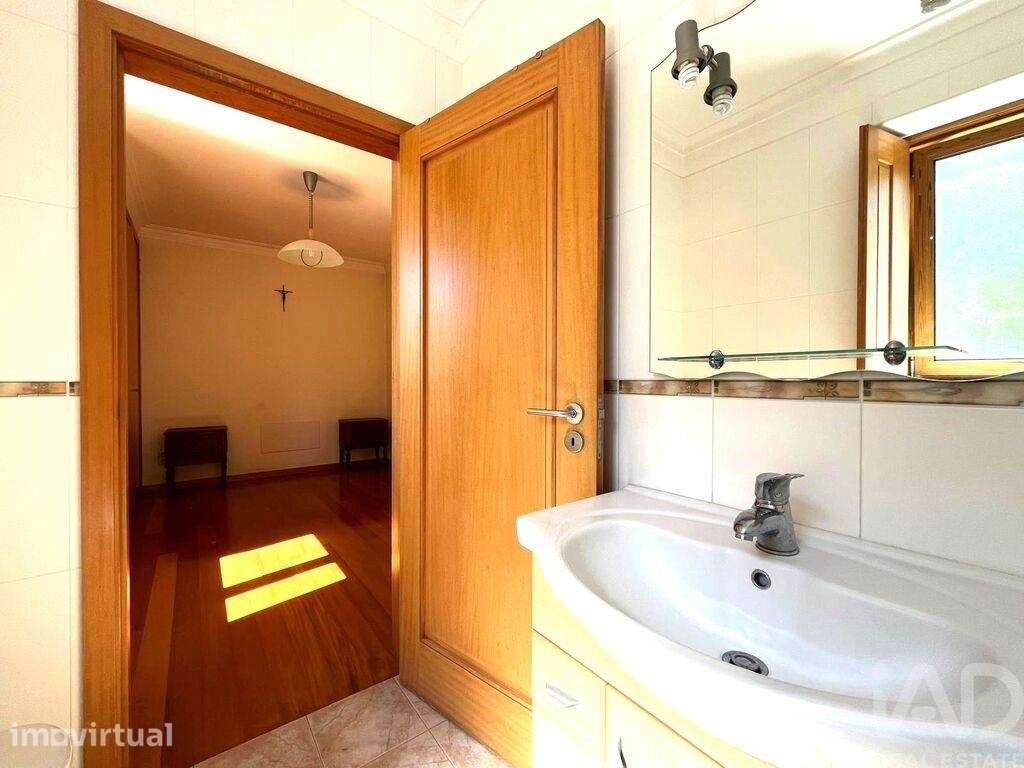 Casa / Villa T4 em Lanheses de 191 m2 - Grande imagem: 5/28