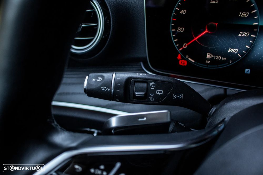 Mercedes-Benz E 300 de Avantgarde - 17