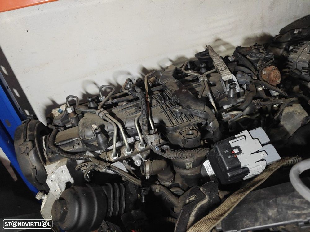 Motor Com Acessorios Volvo V40 Hatchback (525, 526) - 1