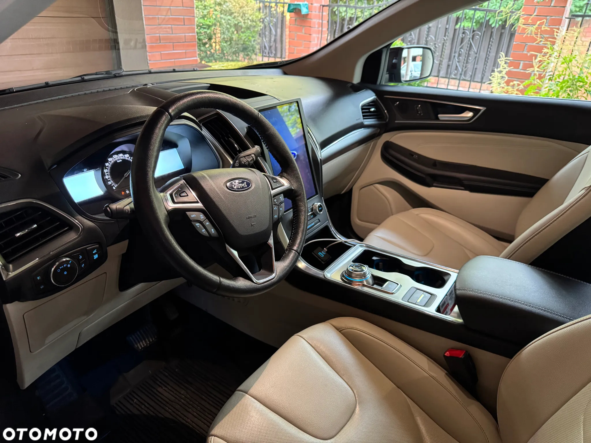 Ford Edge - 10