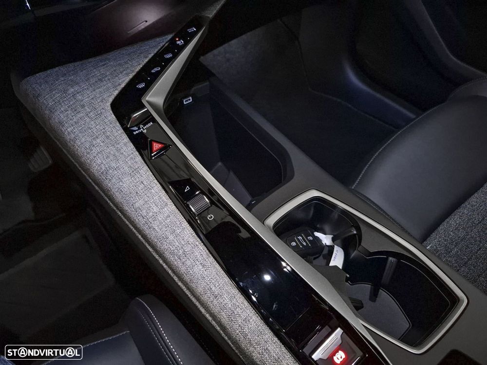 Peugeot E-5008 73 kWh Allure - 22