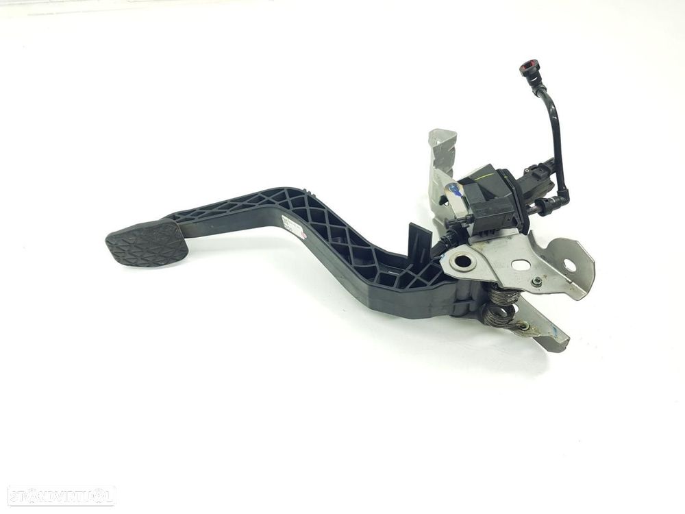 PEDAL DA EMBRAIAGEM MAZDA CX-30 - 1