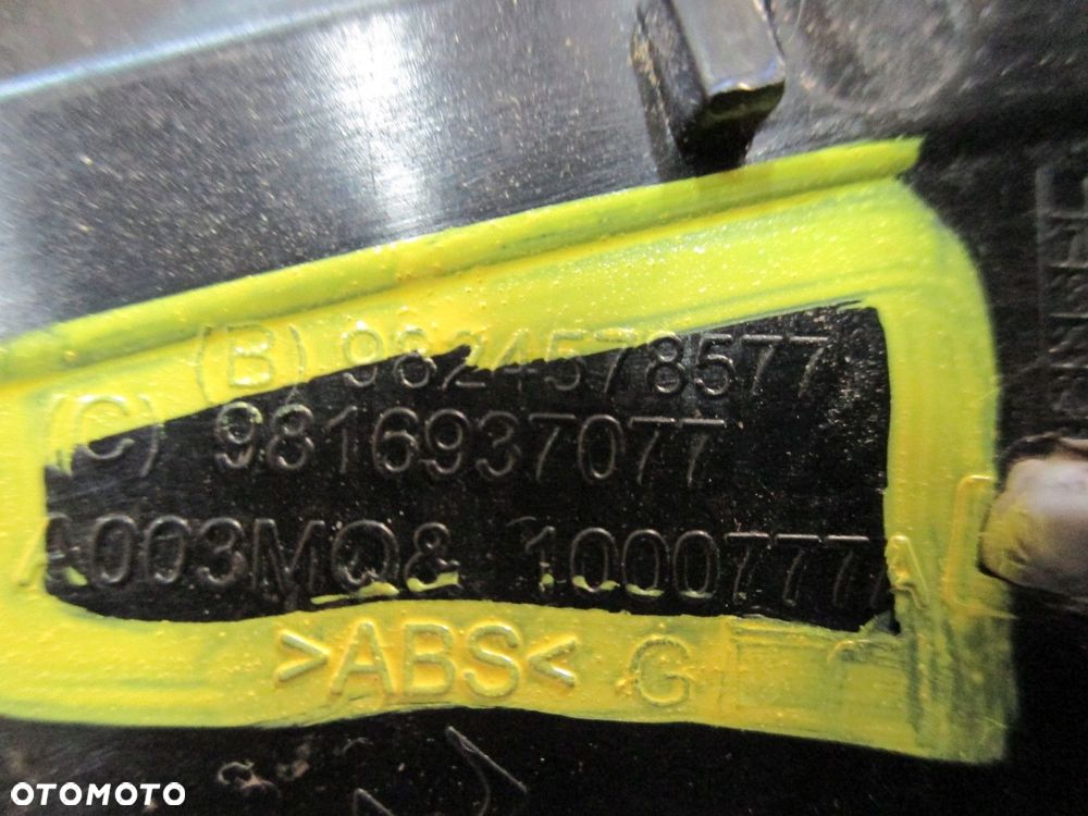 Trójkąt błotnika CITROEN DS7 LEWY 9816937077 - 4