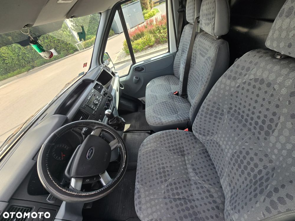 Ford Transit - 15