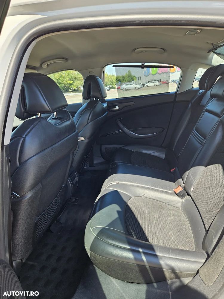 Citroën C5 2.0 HDI BVM6 H3+ Exclusive - 17
