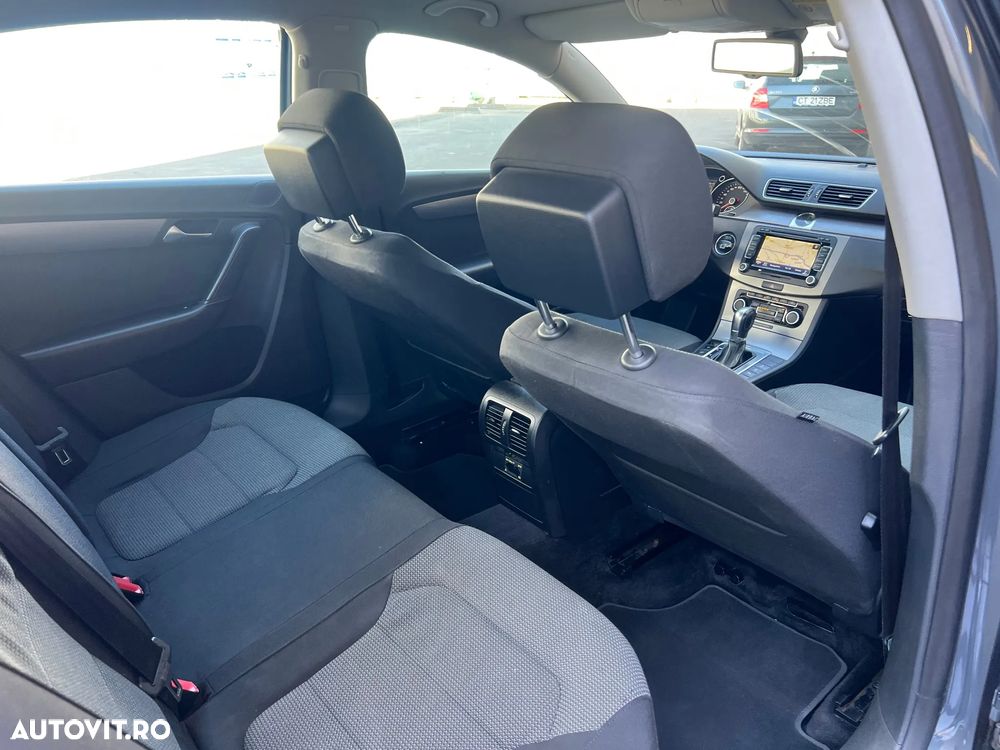 VOLKSWAGEN Passat 2011 — imagine 14