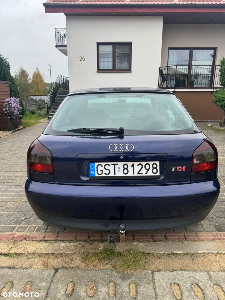 Audi A3 Sportback 1.9 TDI Ambiente - 4
