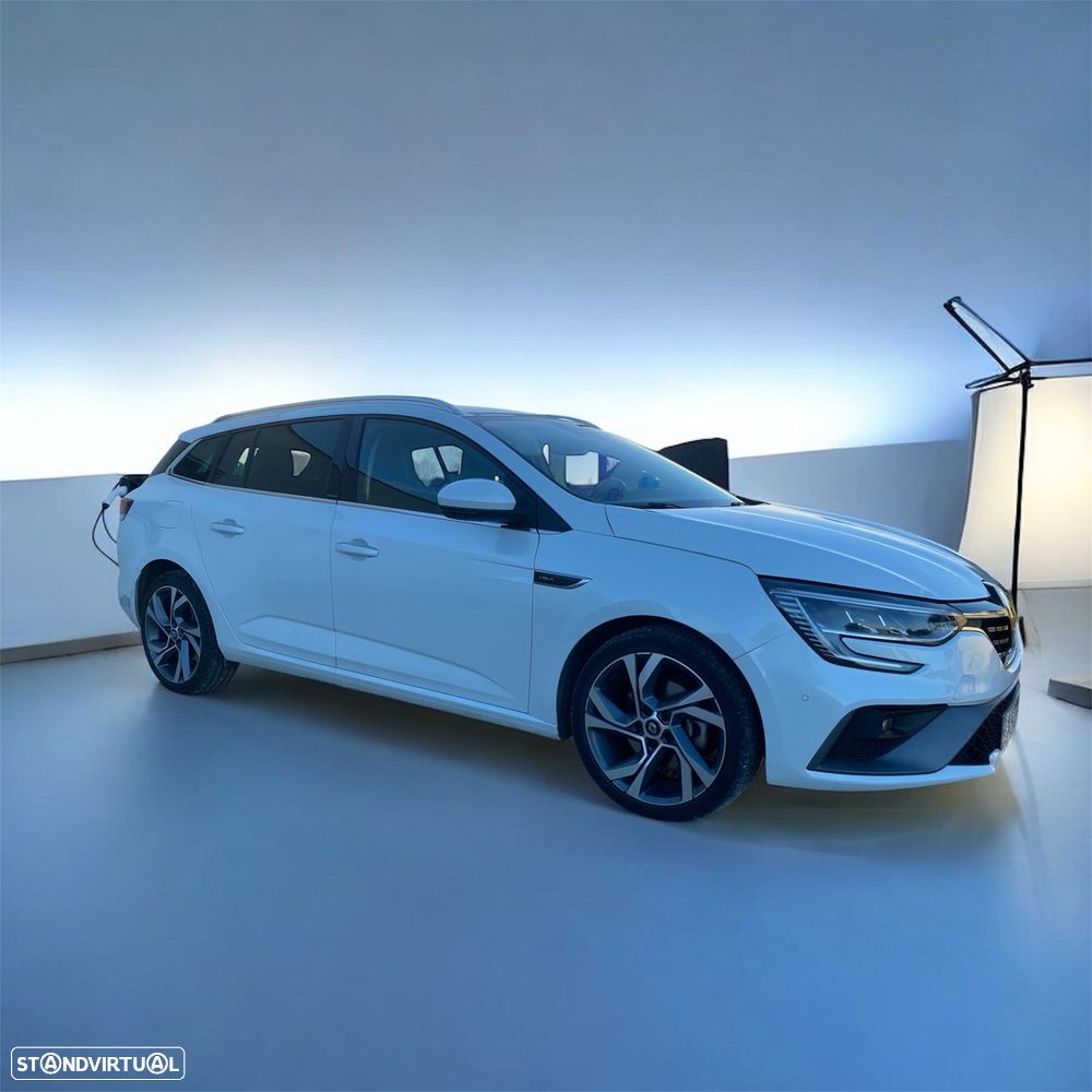 Renault Mégane Sport Tourer 1.6 E-Tech Plug-In Hybrid R.S. Line - 3