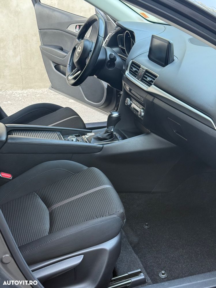 Mazda 3 - 16