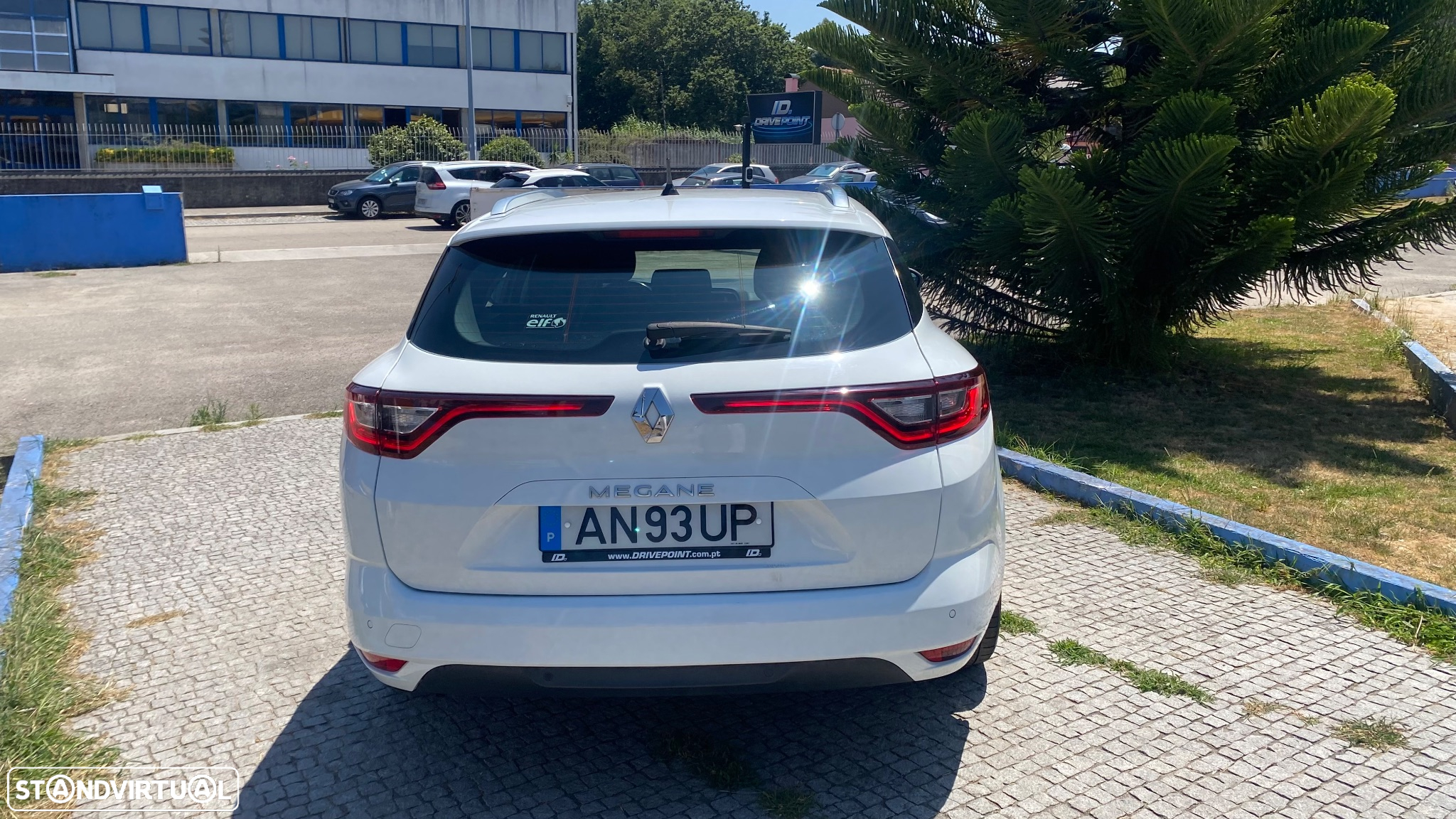 Renault Mégane Sport Tourer dCi 90 FAP Paris - 9